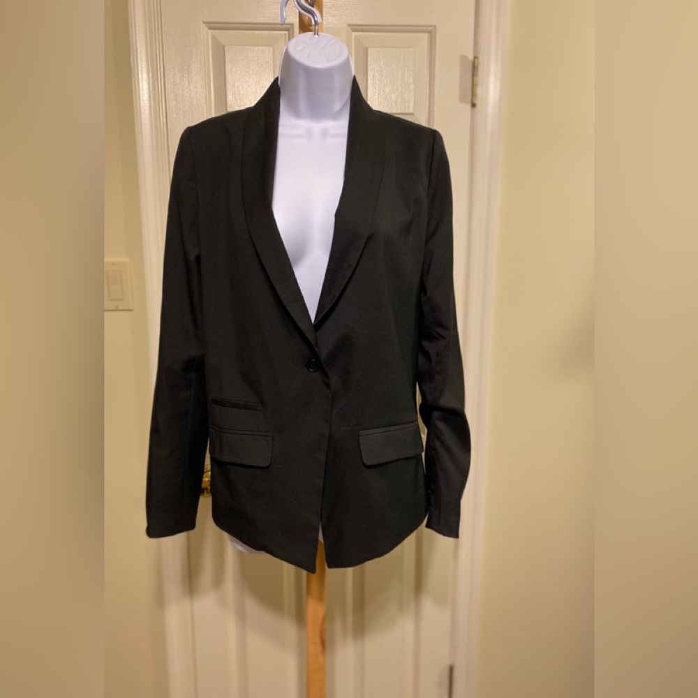 Moon Collection L.A. - Woman’s black silky one button closure jacket, Size: M